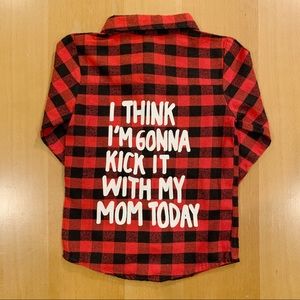 Adorable plaid shirt